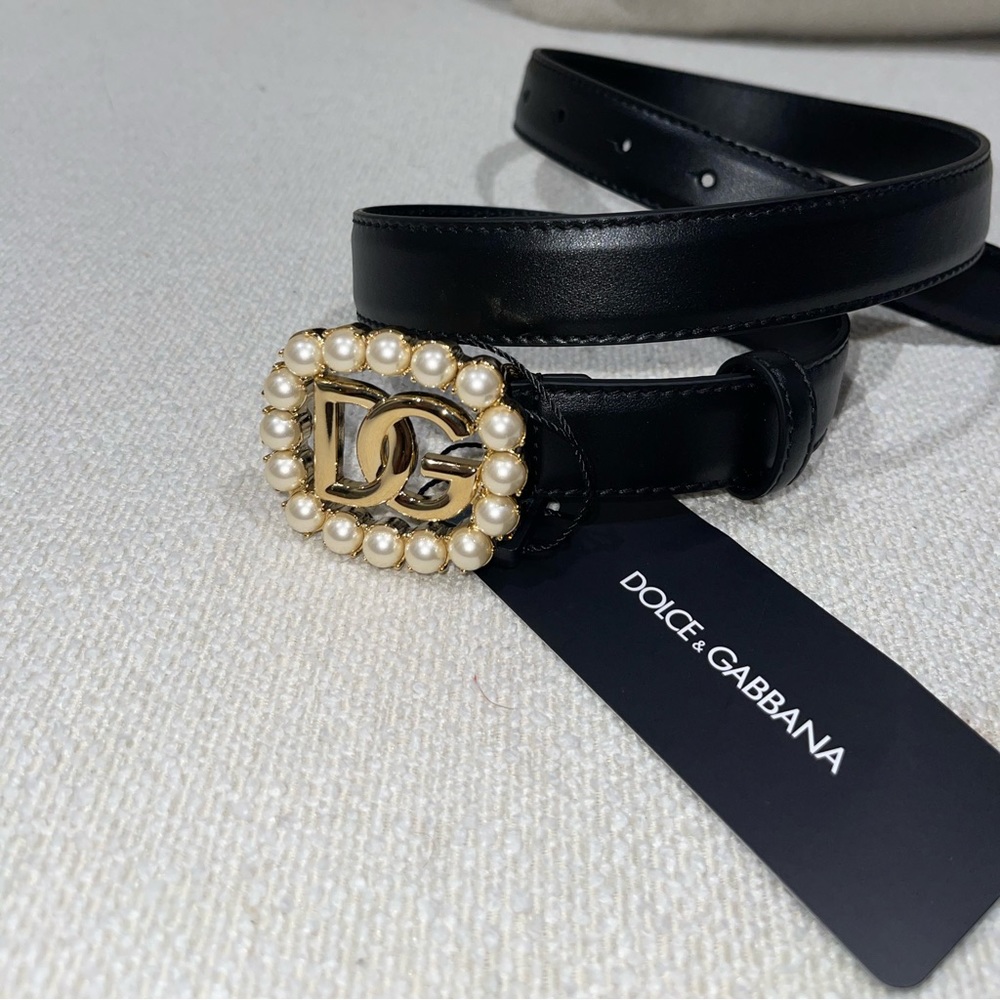 Dolce Gabbana Calfskin belt with DG Logo with Pearls (size 32)